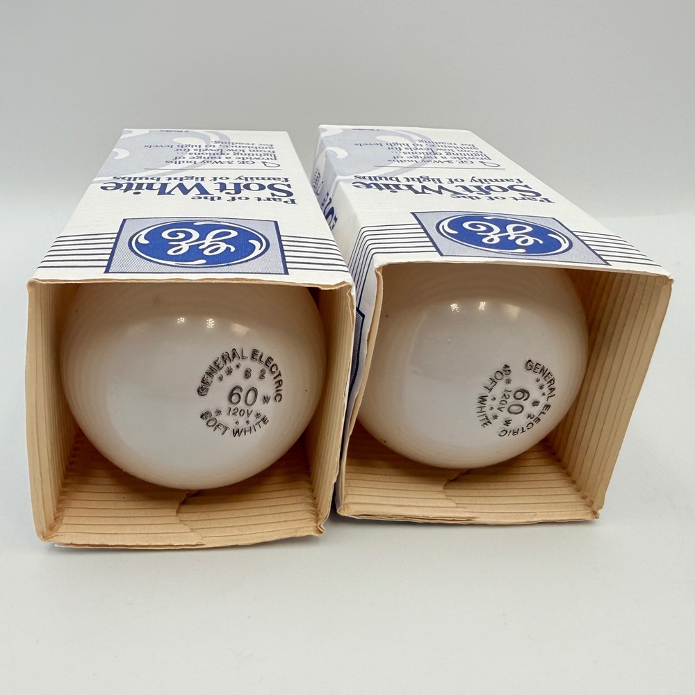 GE Soft White 60 Watt Incandescent Light Bulbs 840 Lumens 4 Pack 41028 60A/W - Picture 4 of 4